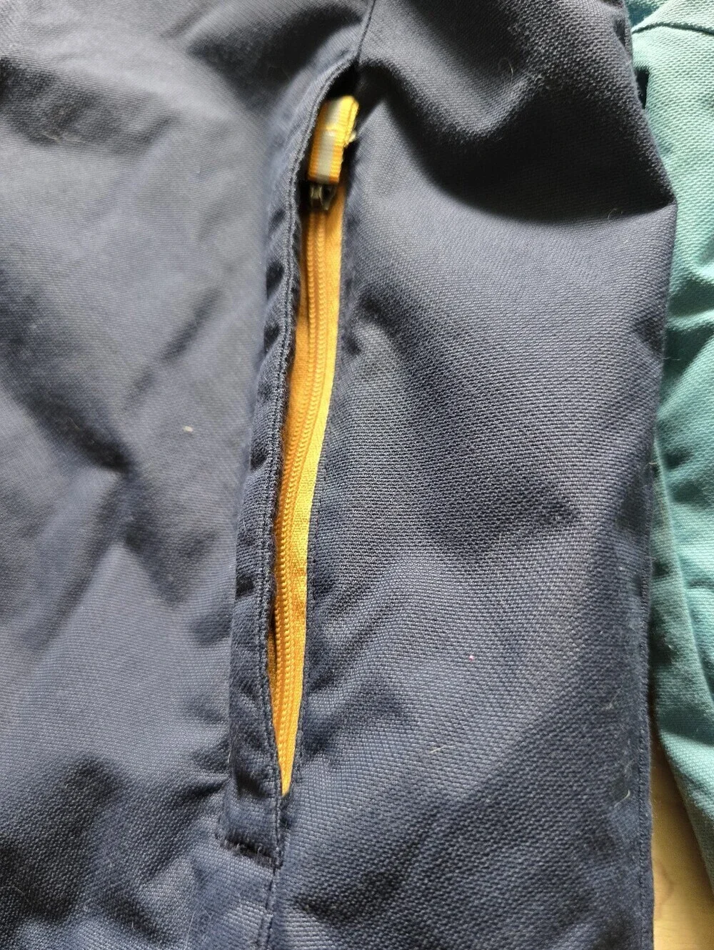Columbia Valley Runner Jacket Size Medium (10/12)